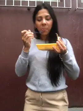 bellinii07 online show from 01/11/25, 10:07