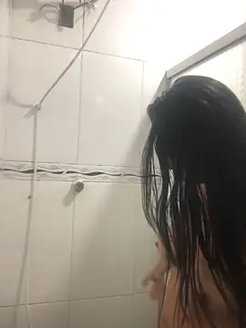 bellinii07 online show from 09/29/25, 08:46