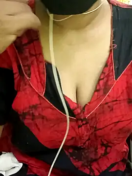 Snapshot of Aishu-tamil09 chatting on 12/23/24, 08:33 Aishu-tamil09 online show from 12/23/24, 08:33