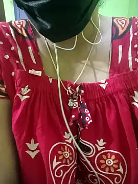 Snapshot of Aishu-tamil09 chatting on 02/13/25, 07:03 Aishu-tamil09 online show from 02/13/25, 07:03