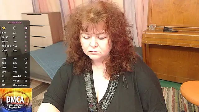 Snapshot of RoseRed69 chatting on 02/07/25, 08:22 RoseRed69 online show from 02/07/25, 08:22