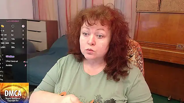 Snapshot of RoseRed69 chatting on 02/12/25, 07:02 RoseRed69 online show from 02/12/25, 07:02