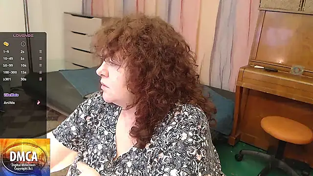 Snapshot of RoseRed69 chatting on 02/17/25, 12:38 RoseRed69 online show from 02/17/25, 12:38