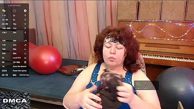 Snapshot of RoseRed69 chatting on 03/14/25, 04:43 RoseRed69 online show from 03/14/25, 04:43