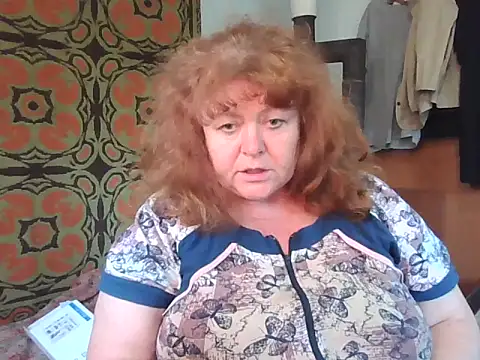 Snapshot of RoseRed69 chatting on 09/24/25, 09:56 RoseRed69 online show from 09/24/25, 09:56