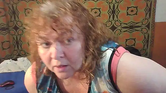 Snapshot of RoseRed69 chatting on 10/07/25, 03:36 RoseRed69 online show from 10/07/25, 03:36