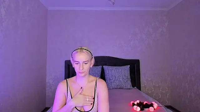 Amanda054 online show from 02/05/25, 09:07