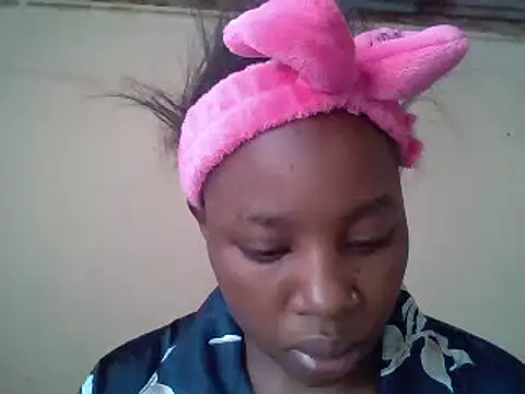 Queen loveer online show from 02/14/25, 09:24