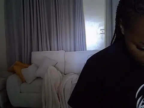 Queen loveer online show from 03/16/26, 11:36