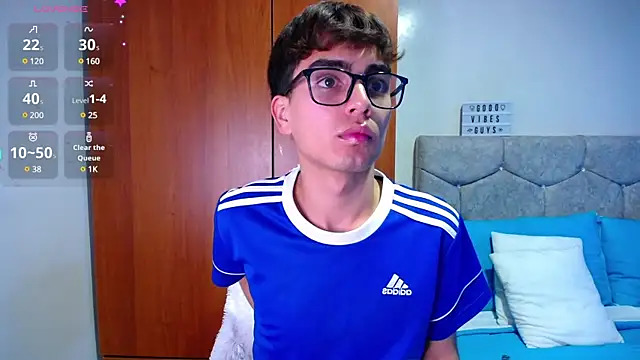 OwenBluee online show from 01/14/25, 08:48