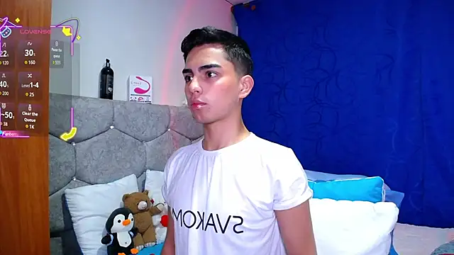 OwenBluee online show from 09/14/25, 02:22