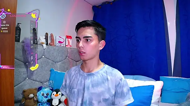 OwenBluee online show from 09/25/25, 10:57