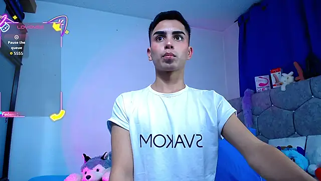 OwenBluee online show from 10/12/25, 01:48