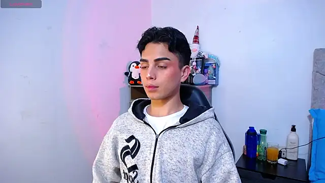 OwenBluee online show from 12/16/25, 11:10