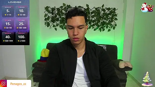 Snapshot of Taylor_John chatting on 12/30/24, 01:58 Taylor John online show from 12/30/24, 01:58