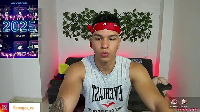 Snapshot of Taylor_John chatting on 01/03/25, 03:44 Taylor John online show from 01/03/25, 03:44
