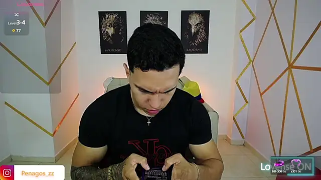 Snapshot of Taylor_John chatting on 02/17/25, 01:32 Taylor John online show from 02/17/25, 01:32