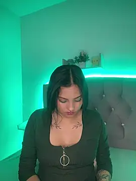 angellique 22 online show from 01/15/25, 03:54