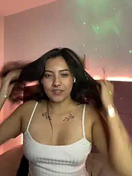 angellique 22 online show from 02/04/25, 04:37