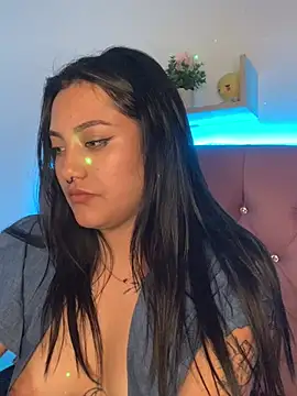 angellique 22 online show from 02/06/25, 10:37