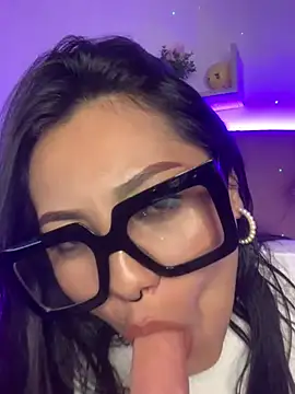 angellique 22 online show from 02/08/25, 05:40