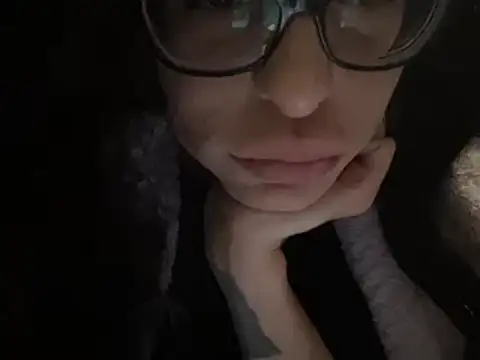 myloveforyouu online show from 01/20/25, 04:01