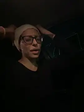 myloveforyouu online show from 11/30/25, 12:47