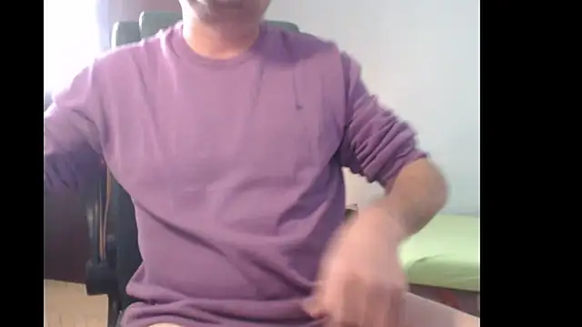 tuttiluss44 online show from 03/13/25, 08:37