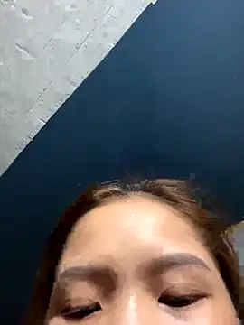 Girllikesexx2 online show from 10/28/25, 03:25