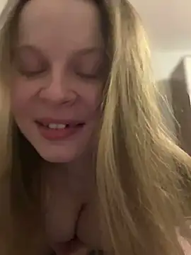 wrenlie online show from 01/25/25, 10:39