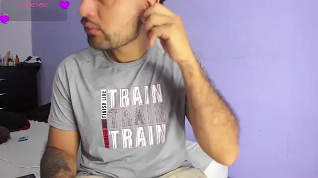 Snapshot of 6_bunny_9 chatting on 02/20/25, 02:51 6 bunny 9 online show from 02/20/25, 02:51