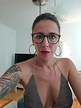 Klamsine online show from 07/29/26, 05:38