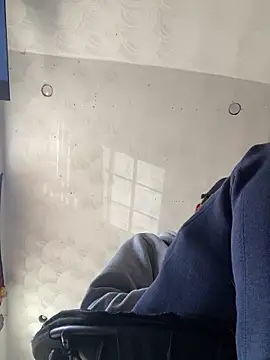 Snapshot of rayyymack chatting on 12/08/24, 03:45 rayyymack online show from 12/08/24, 03:45