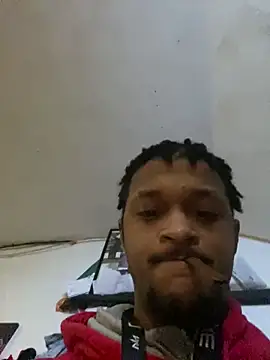 Snapshot of rayyymack chatting on 12/08/24, 10:03 rayyymack online show from 12/08/24, 10:03