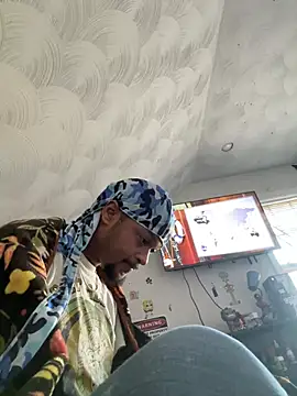 Snapshot of rayyymack chatting on 12/19/24, 01:51 rayyymack online show from 12/19/24, 01:51