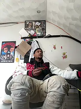 Snapshot of rayyymack chatting on 01/08/25, 06:20 rayyymack online show from 01/08/25, 06:20