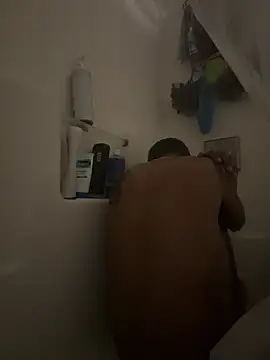 Snapshot of rayyymack chatting on 02/26/25, 04:36 rayyymack online show from 02/26/25, 04:36