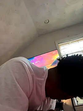 Snapshot of rayyymack chatting on 09/21/25, 12:18 rayyymack online show from 09/21/25, 12:18