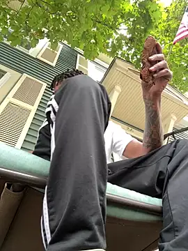 Snapshot of rayyymack chatting on 09/23/25, 09:29 rayyymack online show from 09/23/25, 09:29