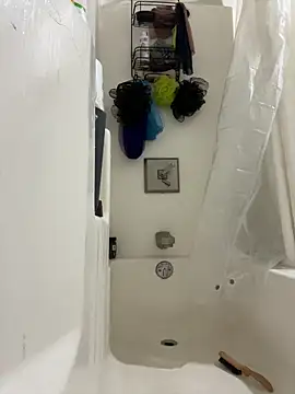 Snapshot of rayyymack chatting on 10/02/25, 06:15 rayyymack online show from 10/02/25, 06:15