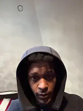 Snapshot of rayyymack chatting on 10/03/25, 01:08 rayyymack online show from 10/03/25, 01:08