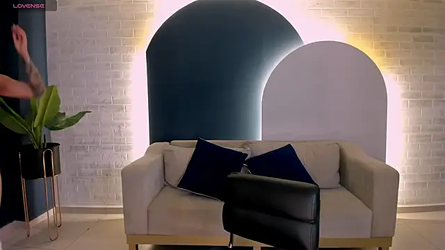 MariaHerrera  online show from 11/28/25, 09:28