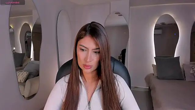 Snapshot of ArianaDumont chatting on 06/28/26, 11:16 ArianaDumont online show from 06/28/26, 11:16