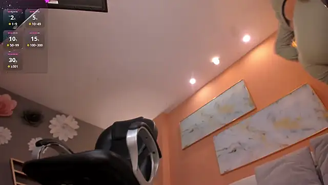 KatieStonne online show from 03/12/25, 09:44