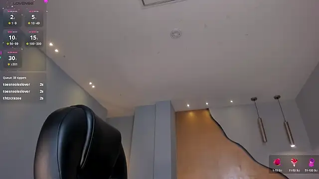 KatieStonne online show from 03/21/25, 09:56