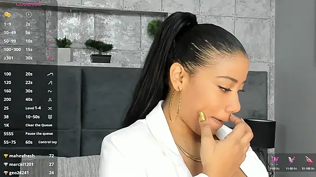 Salome Diaz  online show from 02/27/25, 01:28