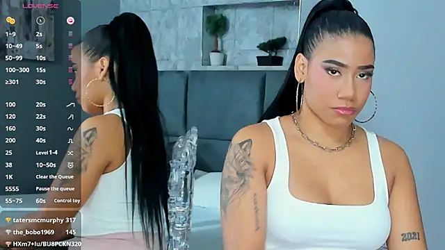 Salome Diaz  online show from 03/04/25, 04:30