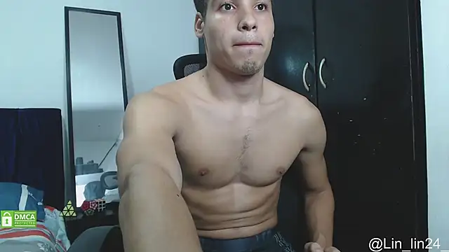 Snapshot of Babylin77 chatting on 12/11/24, 12:33 Babylin77 online show from 12/11/24, 12:33