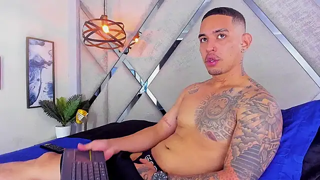 Damian09  online show from 01/06/25, 09:11