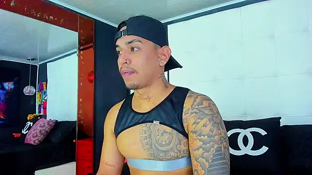 Damian09  online show from 03/08/25, 04:34